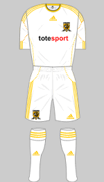 hull city 2010-11 away kit